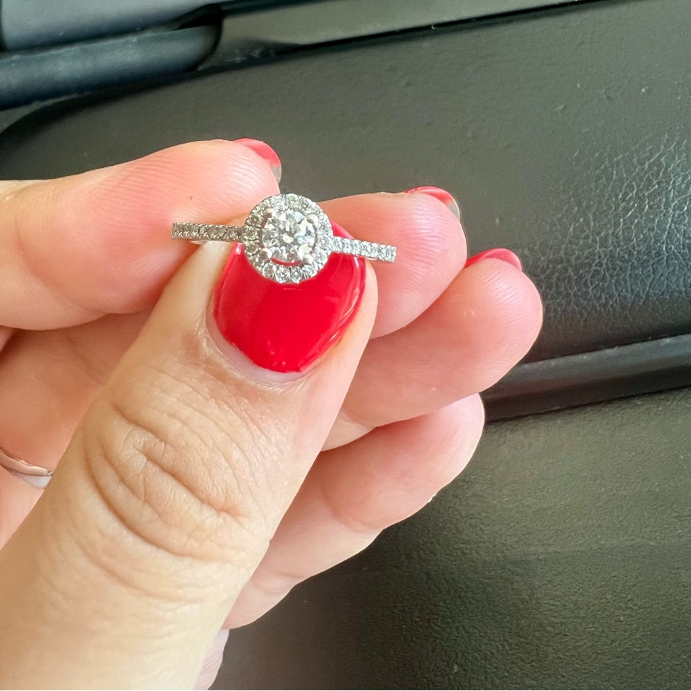 18k white gold diamond engagement ring 💍 💎